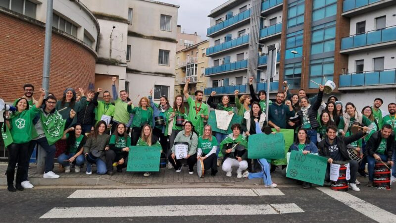 CRECEN LAS PROTESTAS POR LOS RECORTES EN EDUCACIÓN