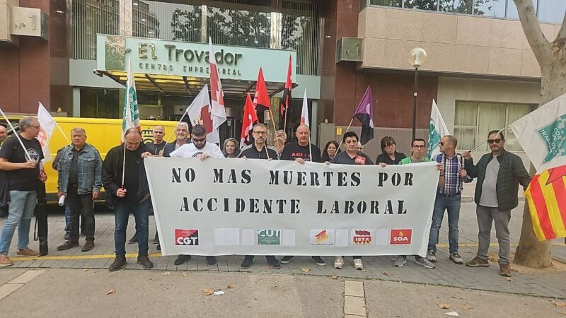 PROTESTA DE LOS SINDICATOS CGT, CUT, IA, ISTA y SOA CONTRA LA SINIESTRALIDAD LABORAL EN ARAGÓN